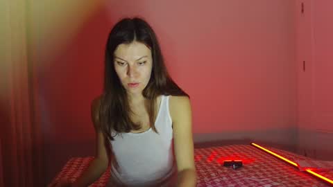 Snapshot of roter_rita chatting on December 19, 1:45 am roter_rita online show from December 19, 1:45 am