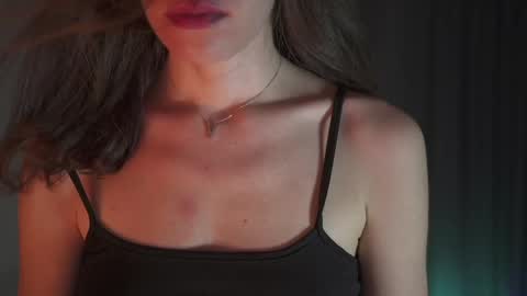 Snapshot of roter_rita chatting on June 4, 6:25 pm roter_rita online show from June 4, 6:25 pm
