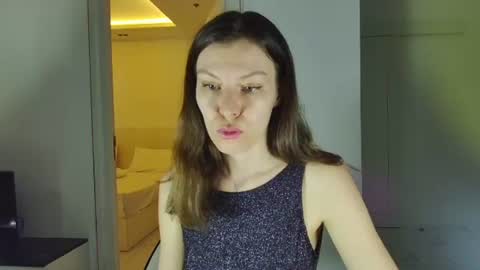 Snapshot of roter_rita chatting on June 10, 6:34 am roter_rita online show from June 10, 6:34 am