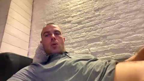 rotteei1 online show from November 24, 8:30 pm