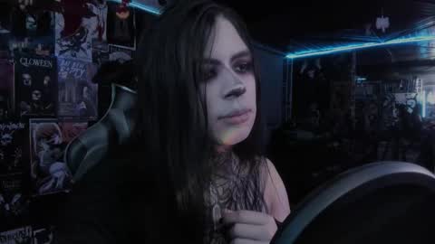 Snapshot of rotten_dreams chatting on October 27, 10:25 pm rot online show from October 27, 10:25 pm