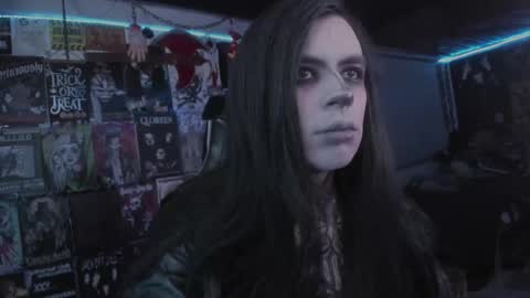 Snapshot of rotten_dreams chatting on November 5, 11:38 pm rot online show from November 5, 11:38 pm