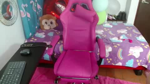 Snapshot of rous_kinky chatting on October 1, 10:27 pm rous_kinky online show from October 1, 10:27 pm