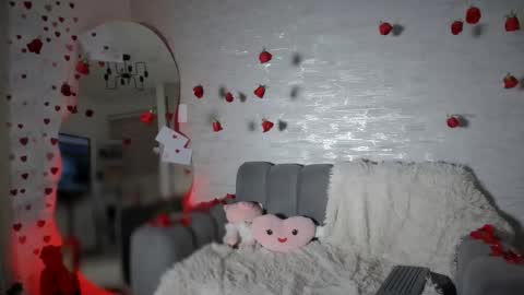 Snapshot of rous_morgan chatting on February 15, 3:25 am Rous online show from February 15, 3:25 am