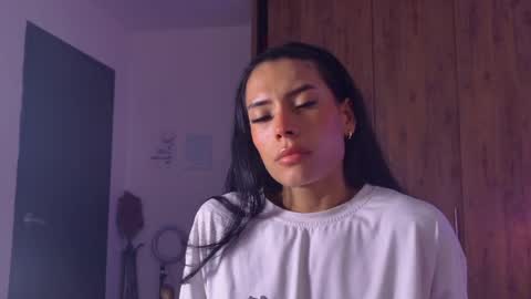 Snapshot of rouse_leon chatting on May 26, 8:38 pm Rouse leon online show from May 26, 8:38 pm
