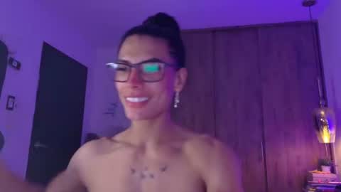 Snapshot of rouse_leon chatting on June 11, 12:32 am Rouse leon online show from June 11, 12:32 am