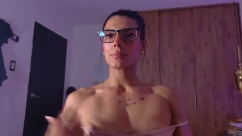 Snapshot of rouse_leon chatting on July 9, 8:13 pm Rouse leon online show from July 9, 8:13 pm
