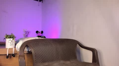 Snapshot of rouse_sexy_hotxx77 chatting on June 12, 7:18 am rouse_sexy_hotxx77 online show from June 12, 7:18 am