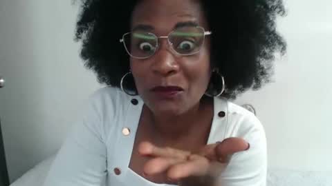 luxa online show from February 24, 4:47 pm