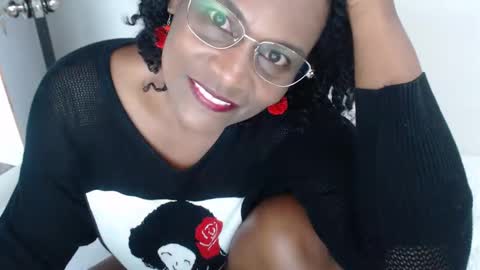 luxa online show from March 12, 8:52 pm