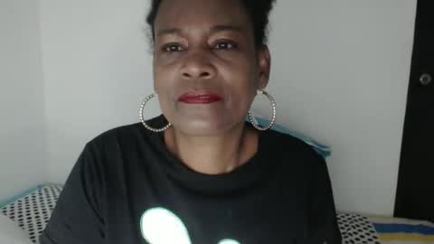 luxa online show from March 5, 8:16 pm