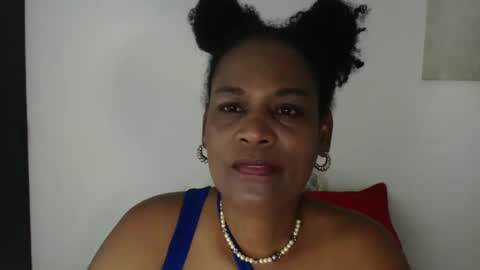 Snapshot of roushlove chatting on May 25, 1:06 pm luxa online show from May 25, 1:06 pm