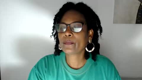 Snapshot of roushlove chatting on June 7, 7:39 pm luxa online show from June 7, 7:39 pm