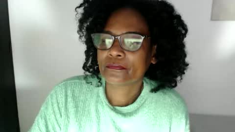 Snapshot of roushlove chatting on June 10, 7:57 pm luxa online show from June 10, 7:57 pm