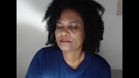 Snapshot of roushlove chatting on June 11, 8:56 am luxa online show from June 11, 8:56 am