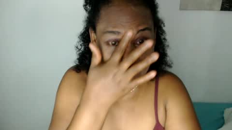 Snapshot of roushlove chatting on July 1, 12:51 pm luxa online show from July 1, 12:51 pm