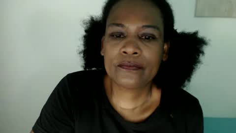 Snapshot of roushlove chatting on July 2, 9:48 am luxa online show from July 2, 9:48 am