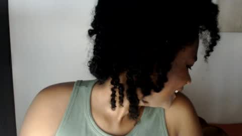Snapshot of roushlove chatting on July 16, 12:22 pm luxa online show from July 16, 12:22 pm