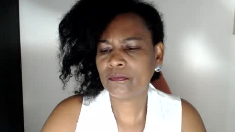 Snapshot of roushlove chatting on July 20, 1:13 pm luxa online show from July 20, 1:13 pm
