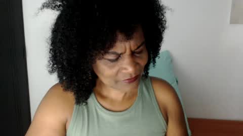 Snapshot of roushlove chatting on August 1, 1:21 pm luxa online show from August 1, 1:21 pm