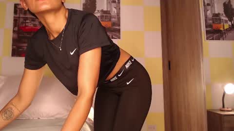 Snapshot of rouss_henao chatting on June 26, 2:05 am Rouss marie henao online show from June 26, 2:05 am