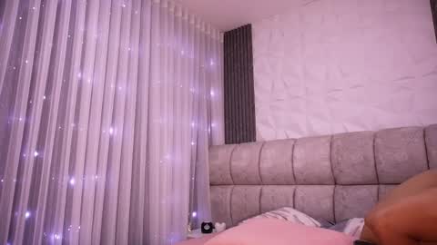 Snapshot of rousse_coup chatting on May 27, 7:22 pm Rosse and Miller online show from May 27, 7:22 pm