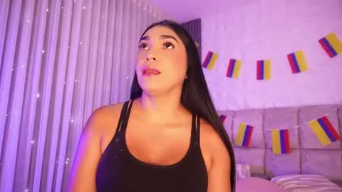 Snapshot of rousse_coup chatting on June 22, 7:11 pm Rosse and Miller online show from June 22, 7:11 pm