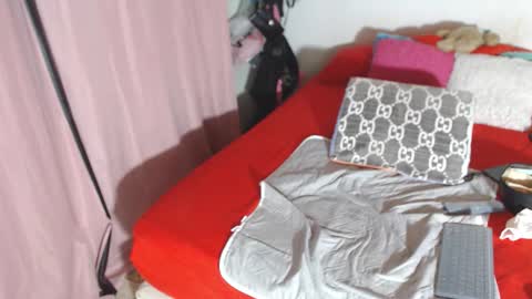 Snapshot of rousse_ellise1 chatting on September 19, 3:19 am rousse online show from September 19, 3:19 am