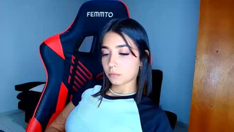 rousse_violet online show from February 19, 11:12 pm