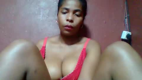 rovaelyah online show from February 9, 3:27 pm