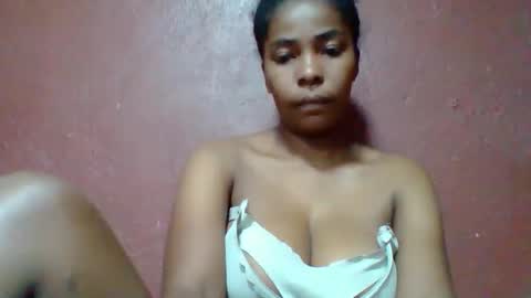 rovaelyah online show from April 9, 2:44 am