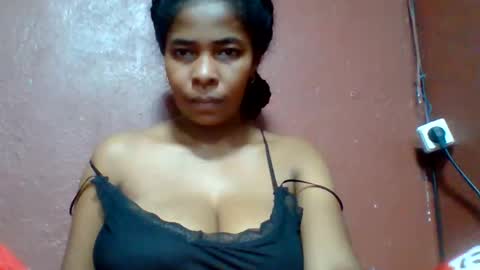 rovaelyah online show from April 25, 4:48 am