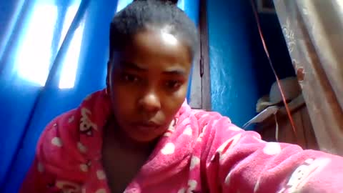 Snapshot of rovaelyah chatting on July 5, 4:19 am rovaelyah online show from July 5, 4:19 am
