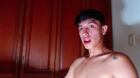 rowanboy23 online show from September 10, 2:22 am