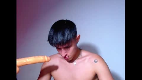 rowanboy23 online show from July 1, 8:30 pm