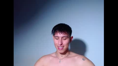 rowanboy23 online show from July 6, 3:58 am