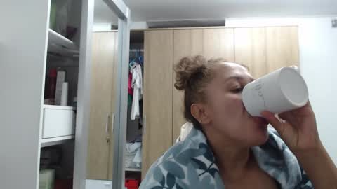 Snapshot of roxanalove7 chatting on December 24, 1:16 am Roxana online show from December 24, 1:16 am