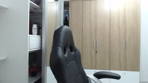 Snapshot of roxanalove7 chatting on January 5, 10:19 pm Roxana online show from January 5, 10:19 pm