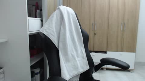 Snapshot of roxanalove7 chatting on January 6, 11:42 pm Roxana online show from January 6, 11:42 pm