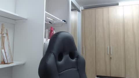 Snapshot of roxanalove7 chatting on January 11, 12:55 am Roxana online show from January 11, 12:55 am