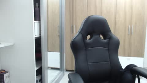 Snapshot of roxanalove7 chatting on January 25, 12:06 am Roxana online show from January 25, 12:06 am