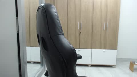 Snapshot of roxanalove7 chatting on January 25, 3:09 am Roxana online show from January 25, 3:09 am