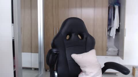 Snapshot of roxanalove7 chatting on February 8, 7:05 pm Roxana online show from February 8, 7:05 pm