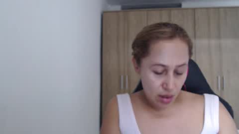 Snapshot of roxanalove7 chatting on September 21, 9:05 pm Roxana online show from September 21, 9:05 pm