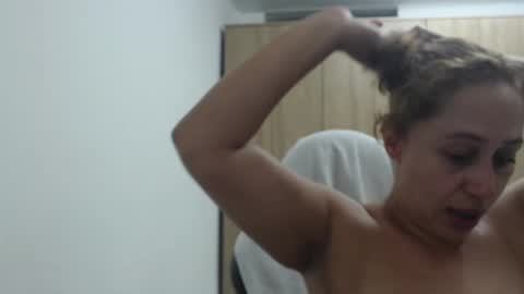 Snapshot of roxanalove7 chatting on September 23, 2:25 am Roxana online show from September 23, 2:25 am