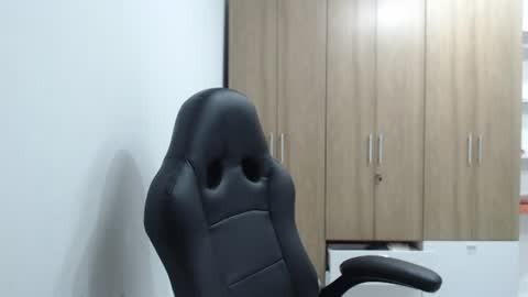 Snapshot of roxanalove7 chatting on June 22, 3:25 am Roxana online show from June 22, 3:25 am