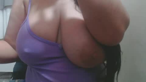 Snapshot of roxanbahottt chatting on June 18, 10:52 am roxxy online show from June 18, 10:52 am