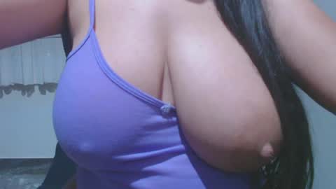 Snapshot of roxanbahottt chatting on July 15, 10:37 pm roxxy online show from July 15, 10:37 pm