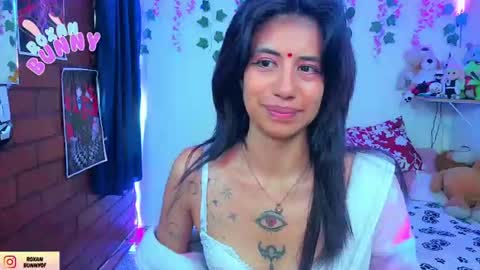 Snapshot of roxanbunny chatting on June 22, 4:15 pm roxxy online show from June 22, 4:15 pm