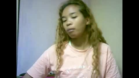 roxanne_98 online show from January 19, 2:37 am